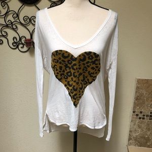 Chaser long sleeve w/ leopard heart.
